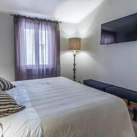 Torre Dei Leoni House - Caterina *
