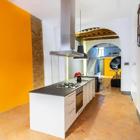 Torre Dei Leoni House - Caterina Siena